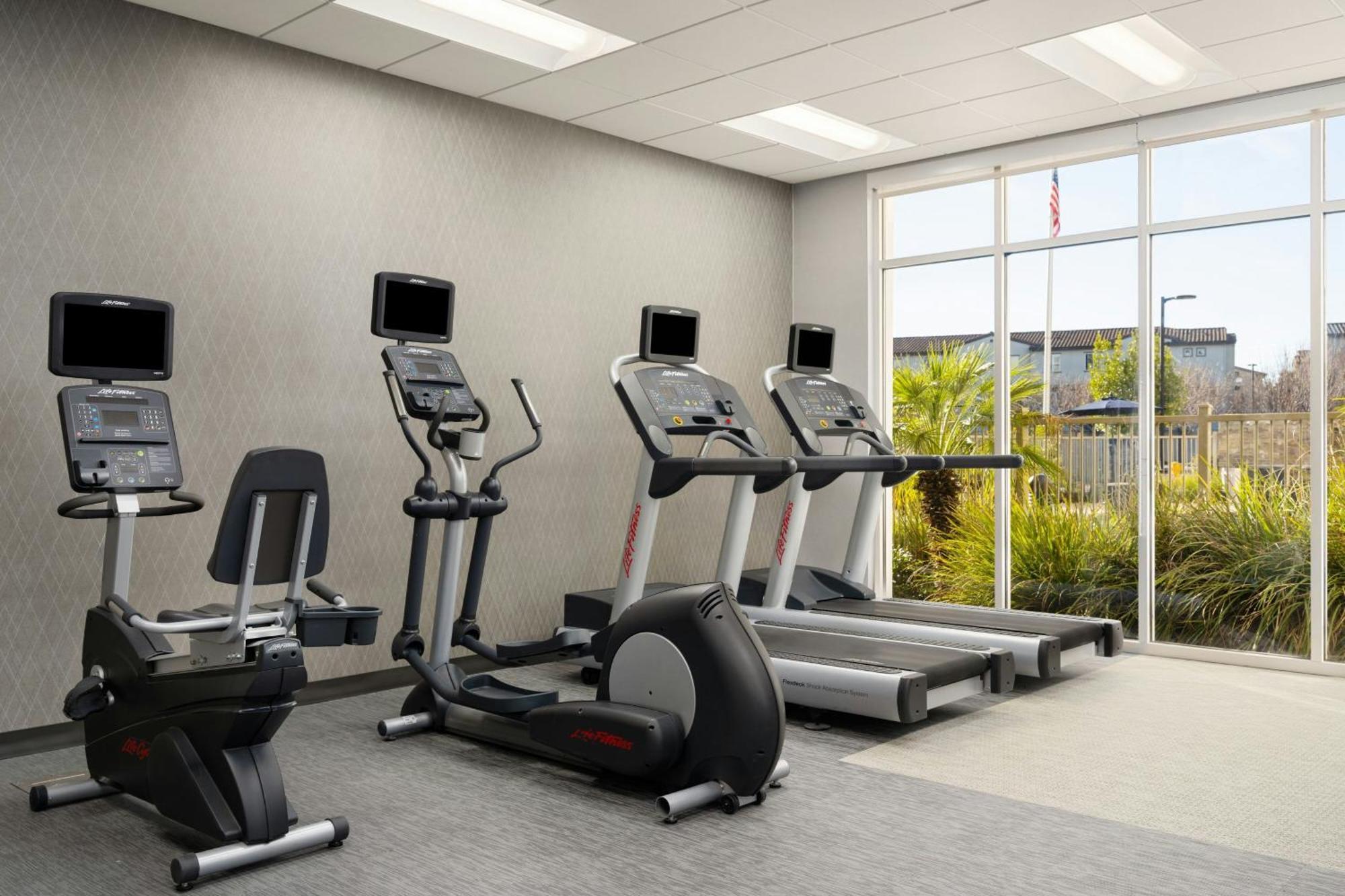 Courtyard By Marriott Sunnyvale Silicon Valley מראה חיצוני תמונה